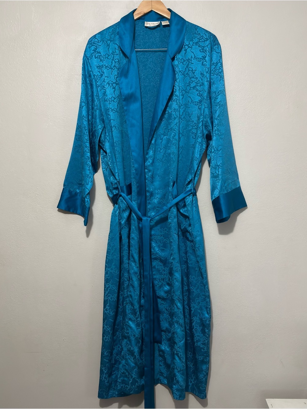 Victoria’s Secret Teal Satin Robe Coat waist ties gold label Size Lg Brocade